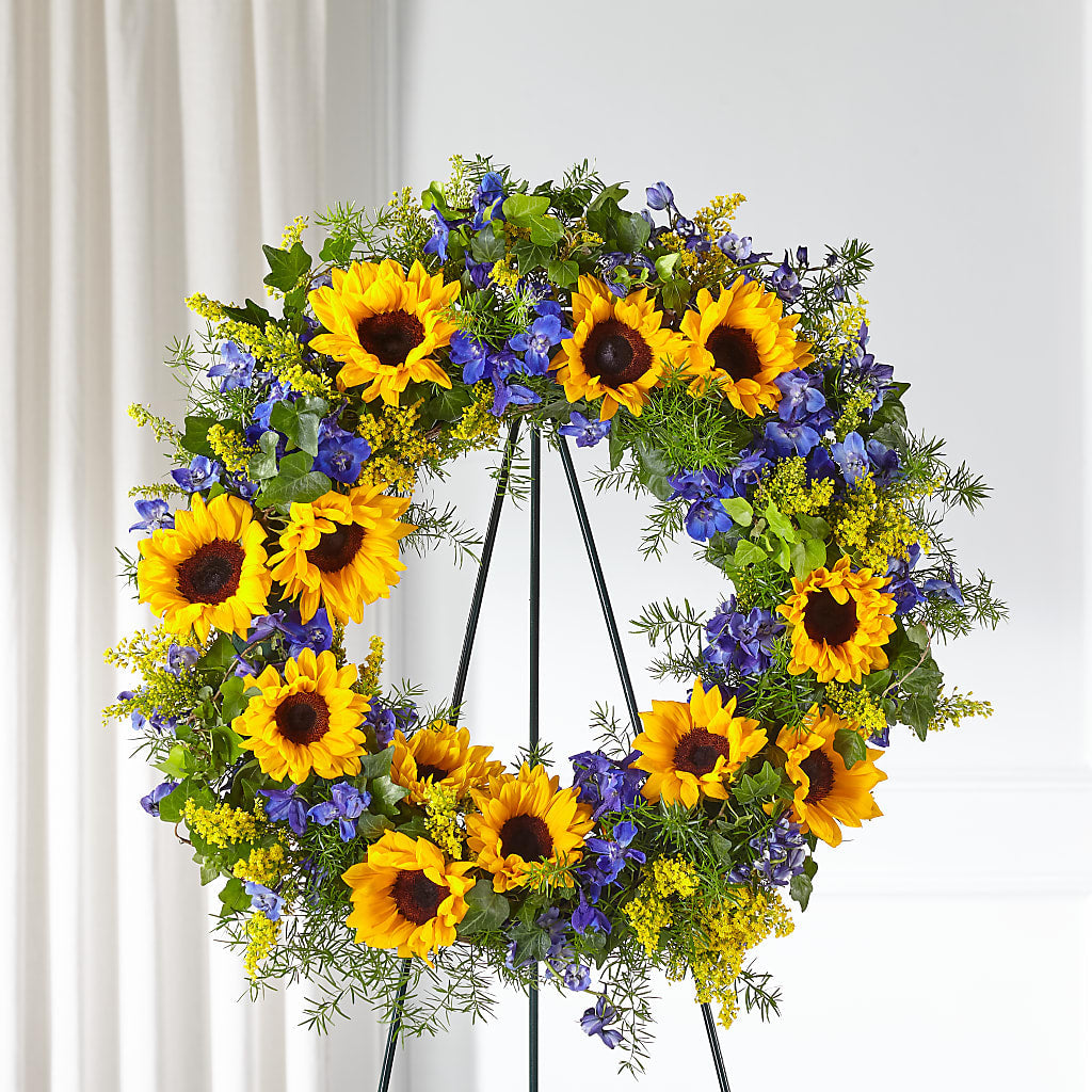 Bright Rays Wreath – ELENA'S FLOWERS, Cleveland OH