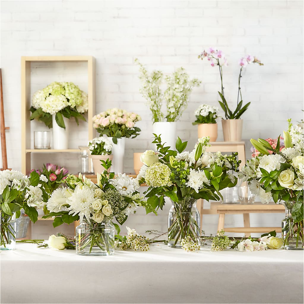 Classic Ivory – A Florist Original – ELENA'S FLOWERS, Cleveland OH