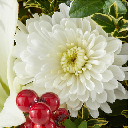 Festive Moments Tree – ELENA'S FLOWERS, Cleveland OH