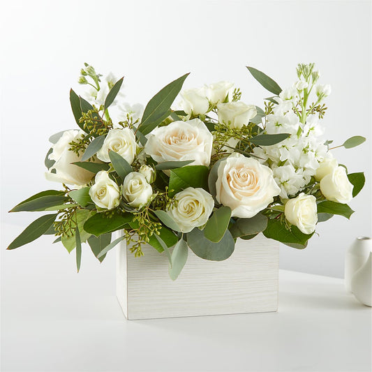 Fresh Linen Box Bouquet – ELENA'S FLOWERS, Cleveland OH