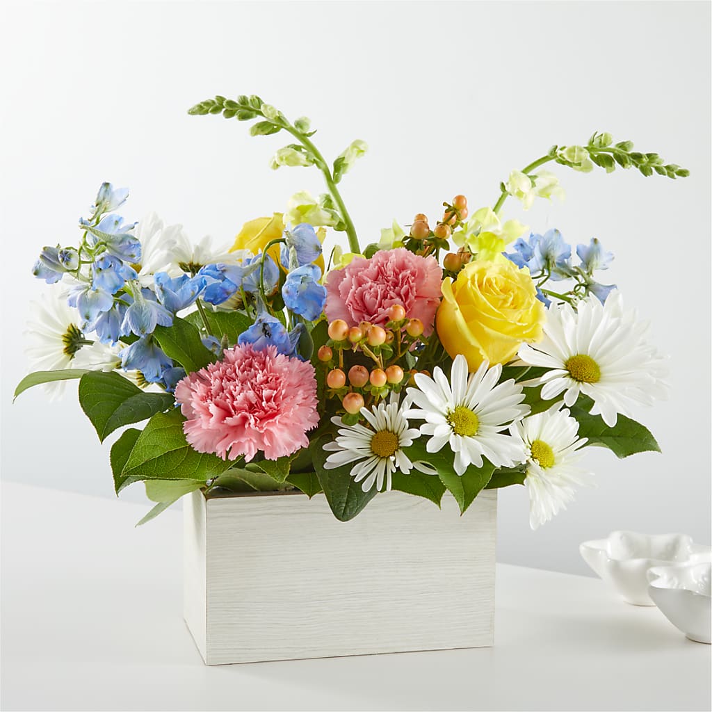 Sun Salutation Box Bouquet – ELENA'S FLOWERS, Cleveland OH