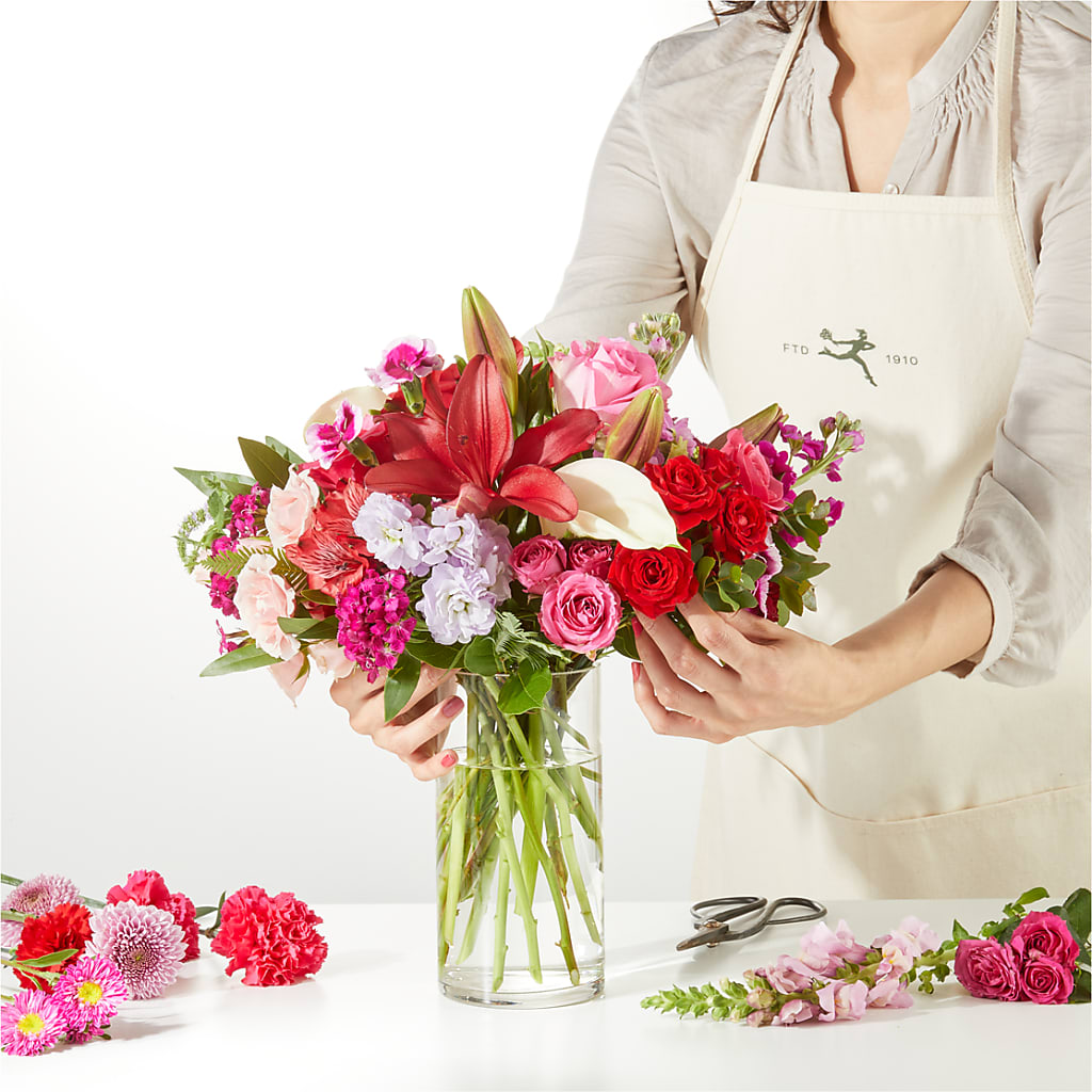 Swooning Over You - A Luxury Florist Original – ELENA'S FLOWERS, Cleveland OH