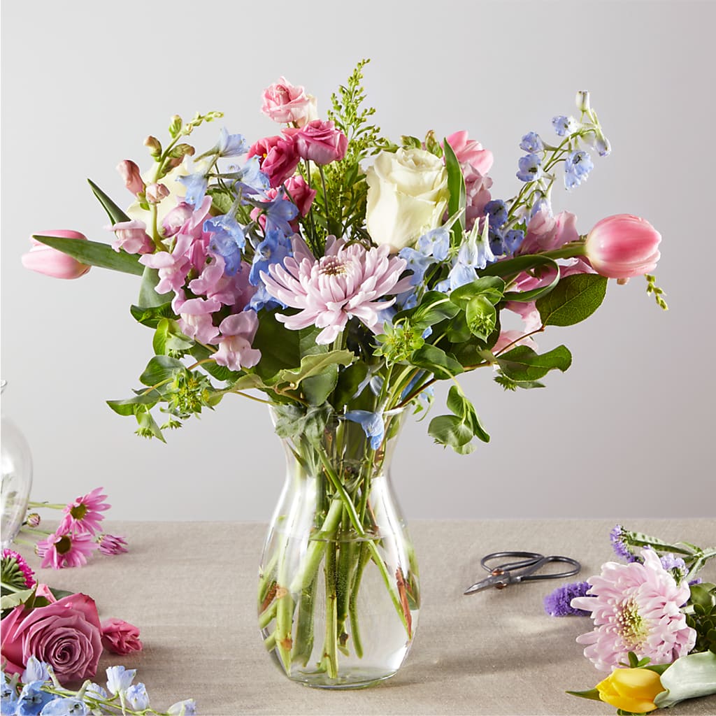 Pastel Tradition - A Florist Original – ELENA'S FLOWERS, Cleveland OH