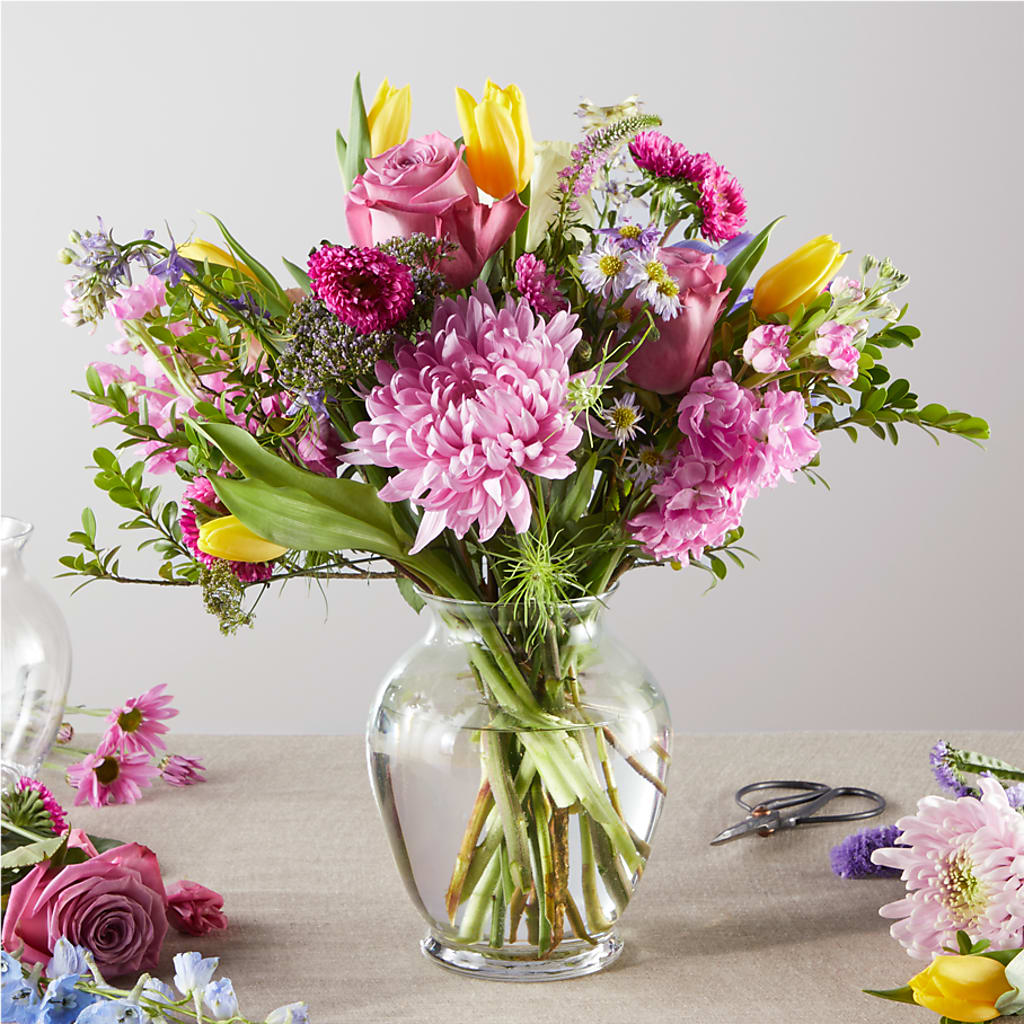 Pastel Tradition - A Florist Original – ELENA'S FLOWERS, Cleveland OH