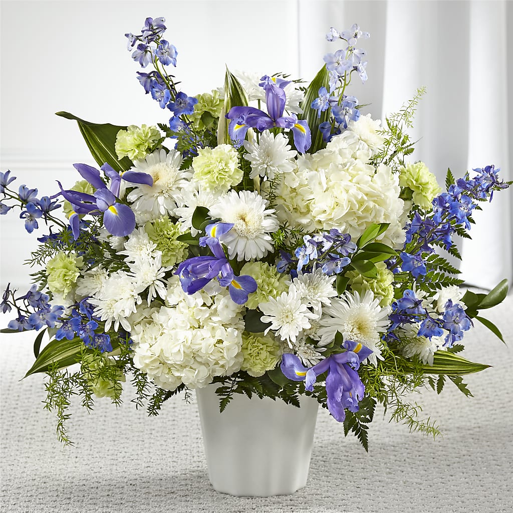 Soft Serenity Floor Basket – ELENA'S FLOWERS, Cleveland OH