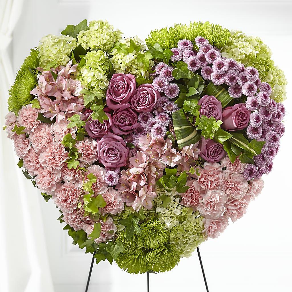 Heartwarming Standing Heart – ELENA'S FLOWERS, Cleveland OH