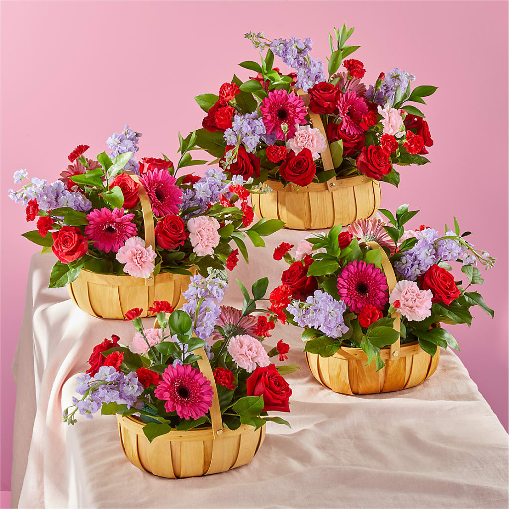 Pink Picnic Basket – ELENA'S FLOWERS, Cleveland OH