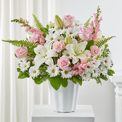 Soft Touch Tabletop Basket – ELENA'S FLOWERS, Cleveland OH
