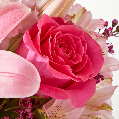 Lucky in Love Bouquet – ELENA'S FLOWERS, Cleveland OH