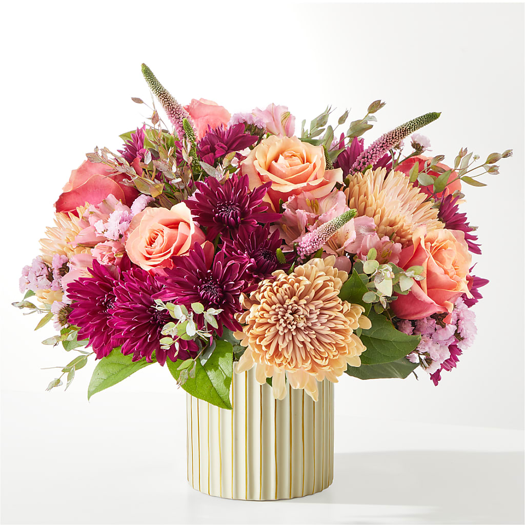 Berry Cobbler Bouquet with Ivory Vase – ELENA'S FLOWERS, Cleveland OH