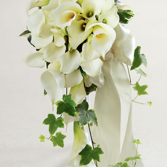 White Chapel Bouquet – ELENA'S FLOWERS, Cleveland OH