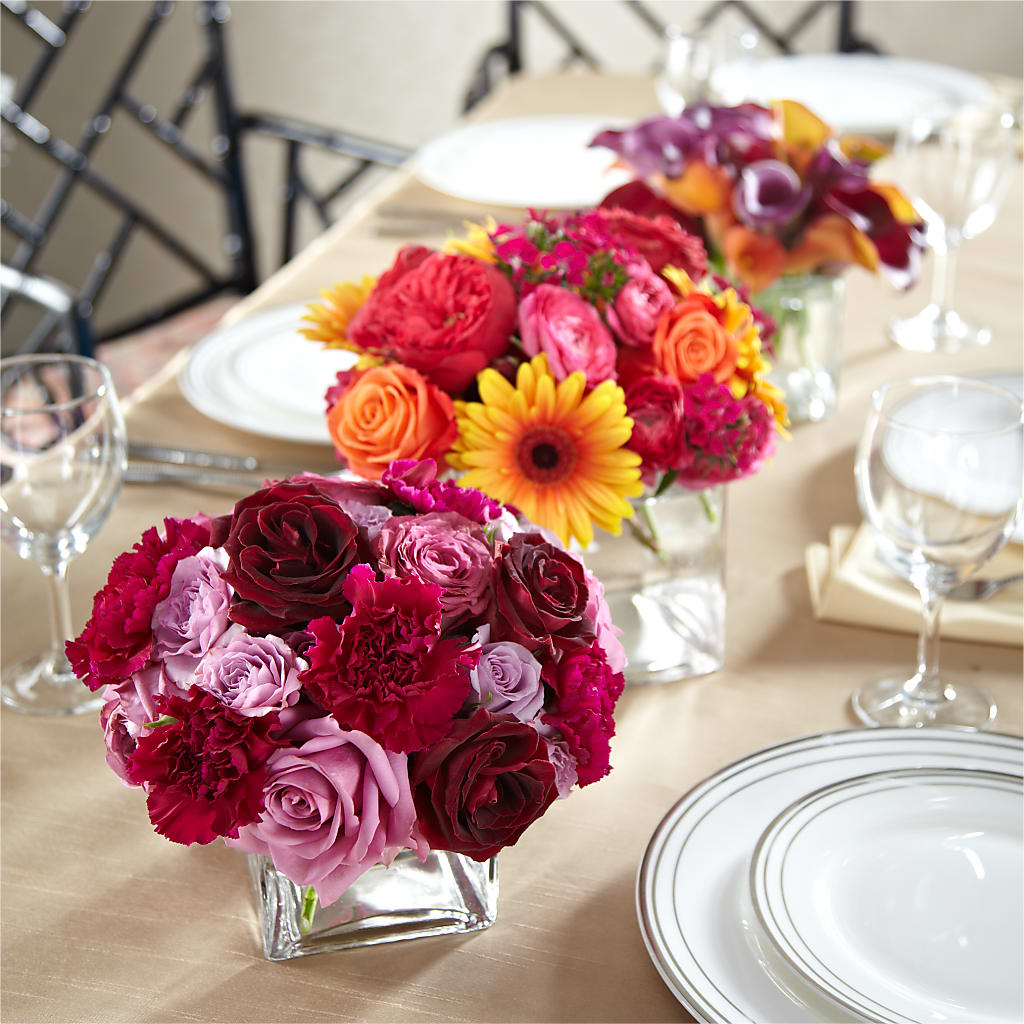 Love's Eternity Centerpiece – ELENA'S FLOWERS, Cleveland OH
